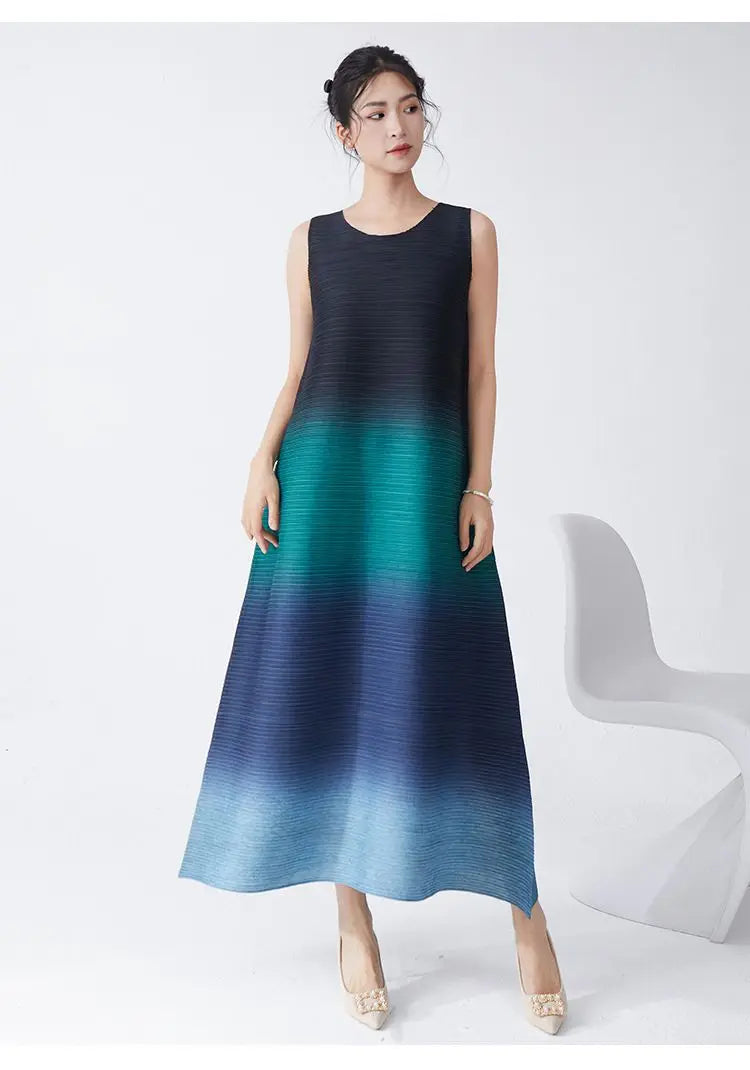 Womens Dresses Evening Dresses Ladies' Lssey Miyake Dress's High Sense Wear 2025 New Gradient Sleeveless Loose Long Dress Tide