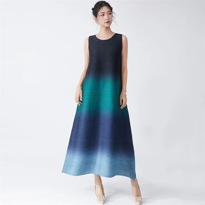 Womens Dresses Evening Dresses Ladies' Lssey Miyake Dress's High Sense Wear 2025 New Gradient Sleeveless Loose Long Dress Tide