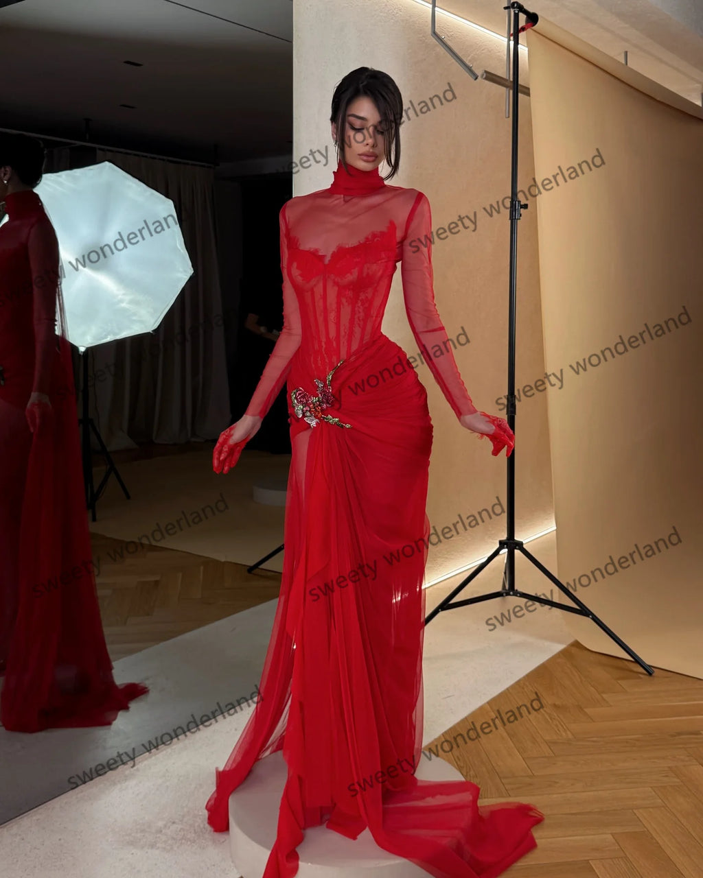 Red Evening Dresses Woman Long Sleeves vestidos de noche Arabic High Collar Prom Dress Embroidery Party Gowns Customized